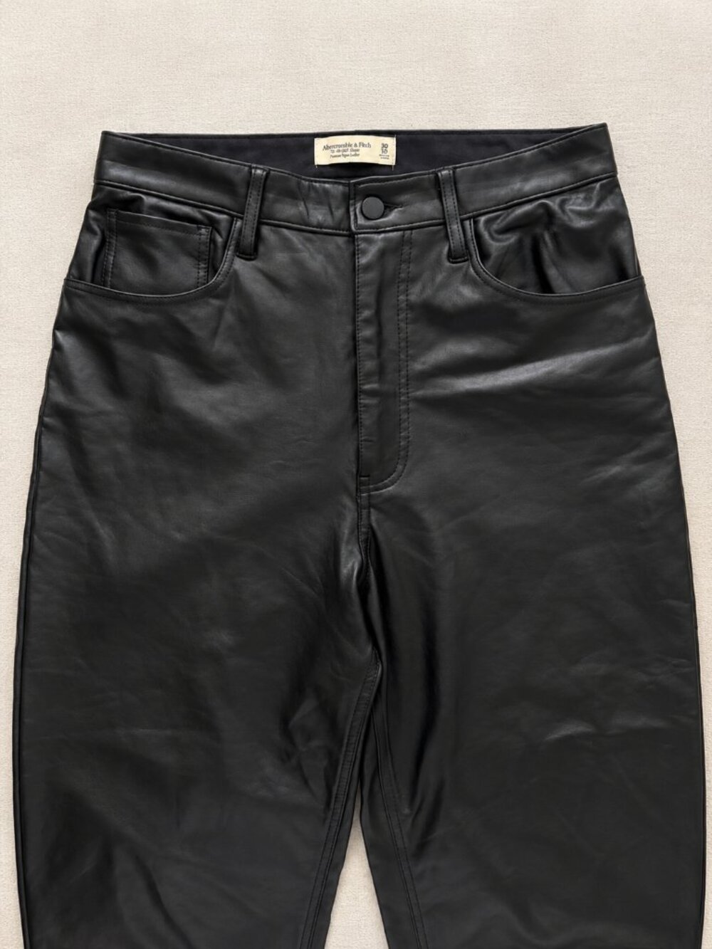 Like New Abercrombie Vegan Leather Ankle Straight Pant Black- Size 10 - Picture 3 of 3